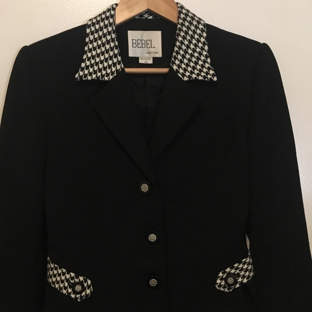 Women’s 2-pc suit